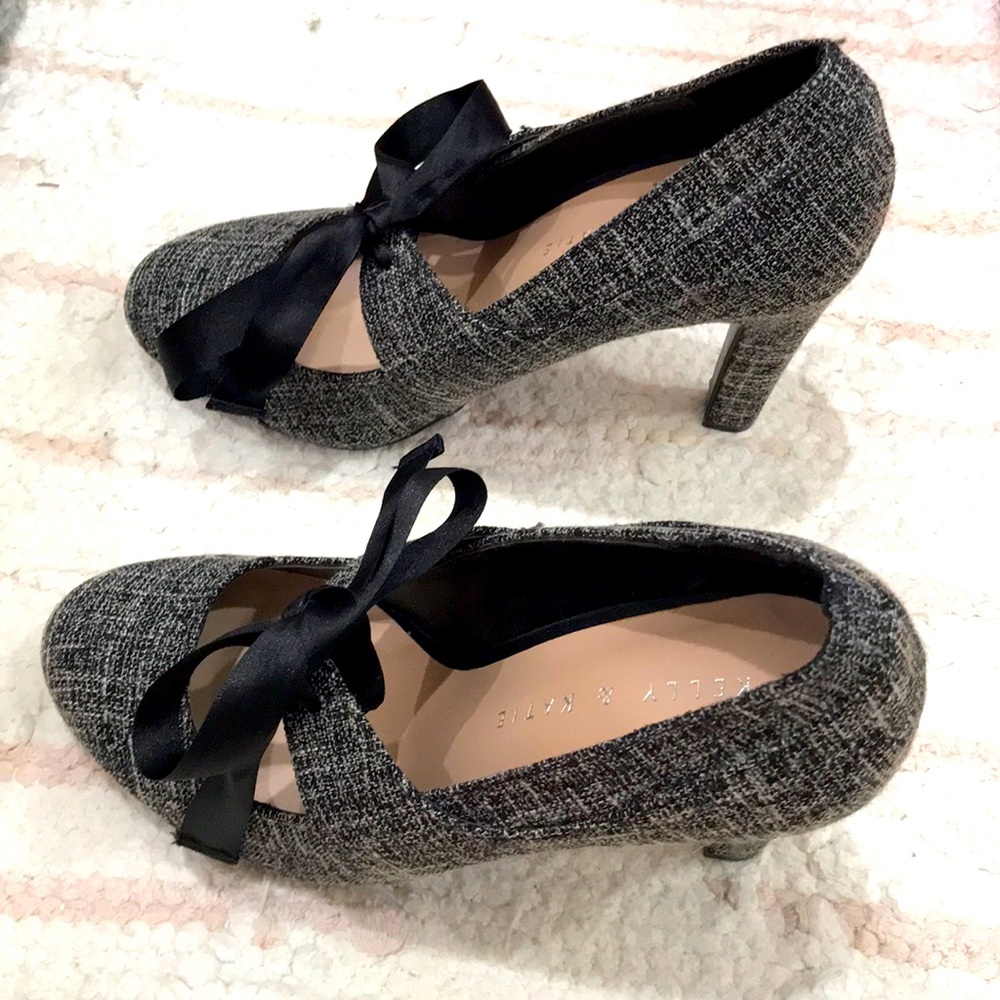 Kelly & Katie Linosa Pump, NWOT